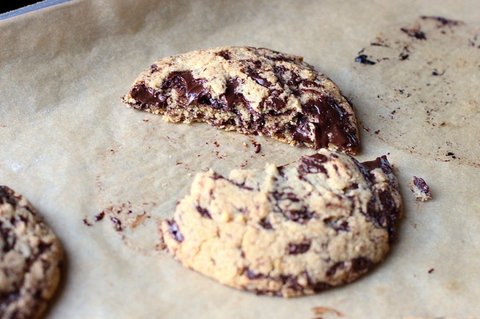 gluten-free-dairy-free-tahini-chocolate-chip-cookies-6